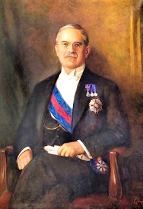 Compact 1 Strickland