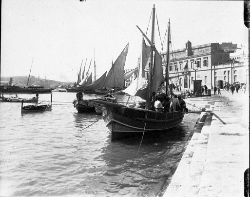 dghajsa tal-Latini-port 1444