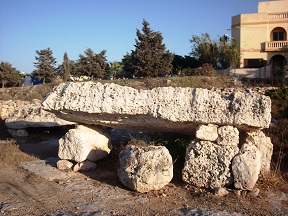Dolmen Wied Filep3.JPG