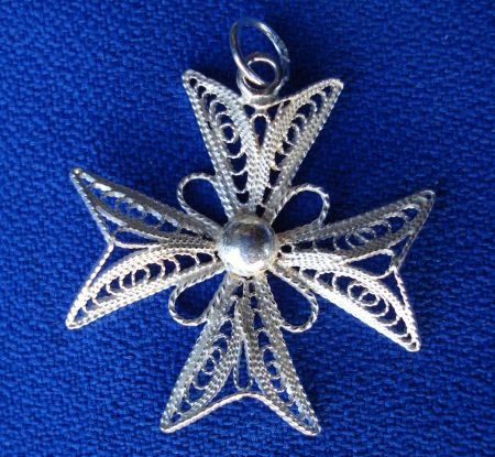 filigree_pendant_694