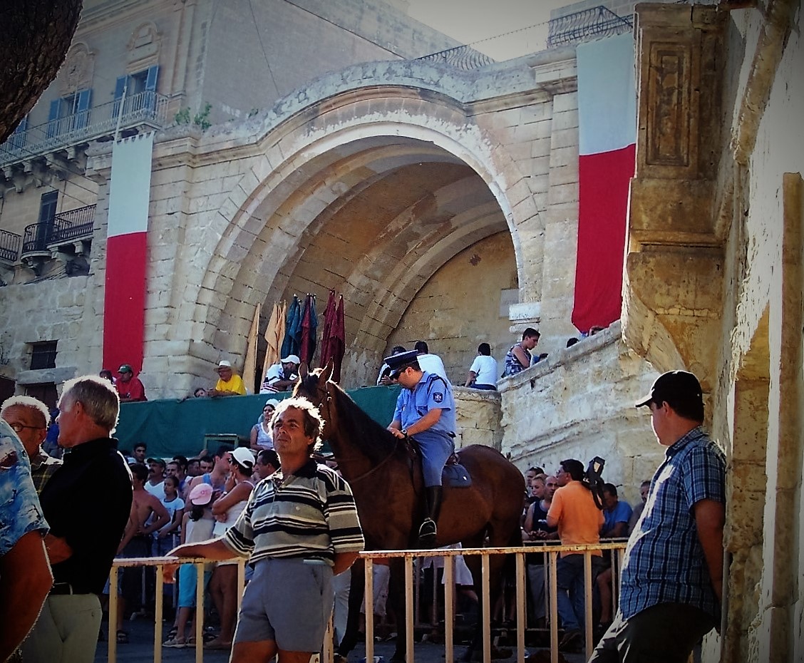 Tribuna Pauline Dingli.jpg