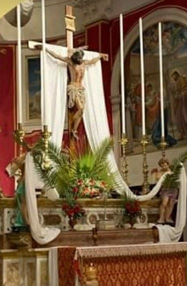 Kurcifiss tal Lunzjata